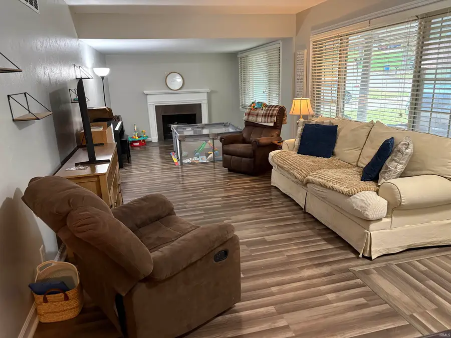 2208 Heritage Avenue, Evansville, IN 47711 - #2