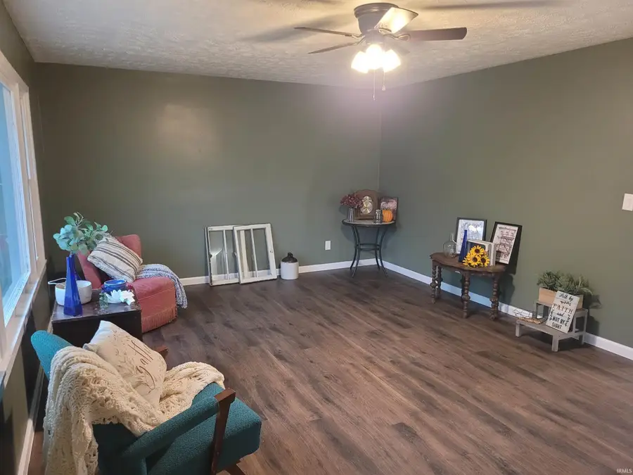 11457 N Westwood Drive, Farmersburg, IN 47850 - #3