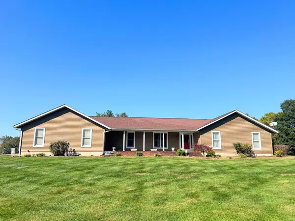 560 E 150 N Road, Washington, IN 47501