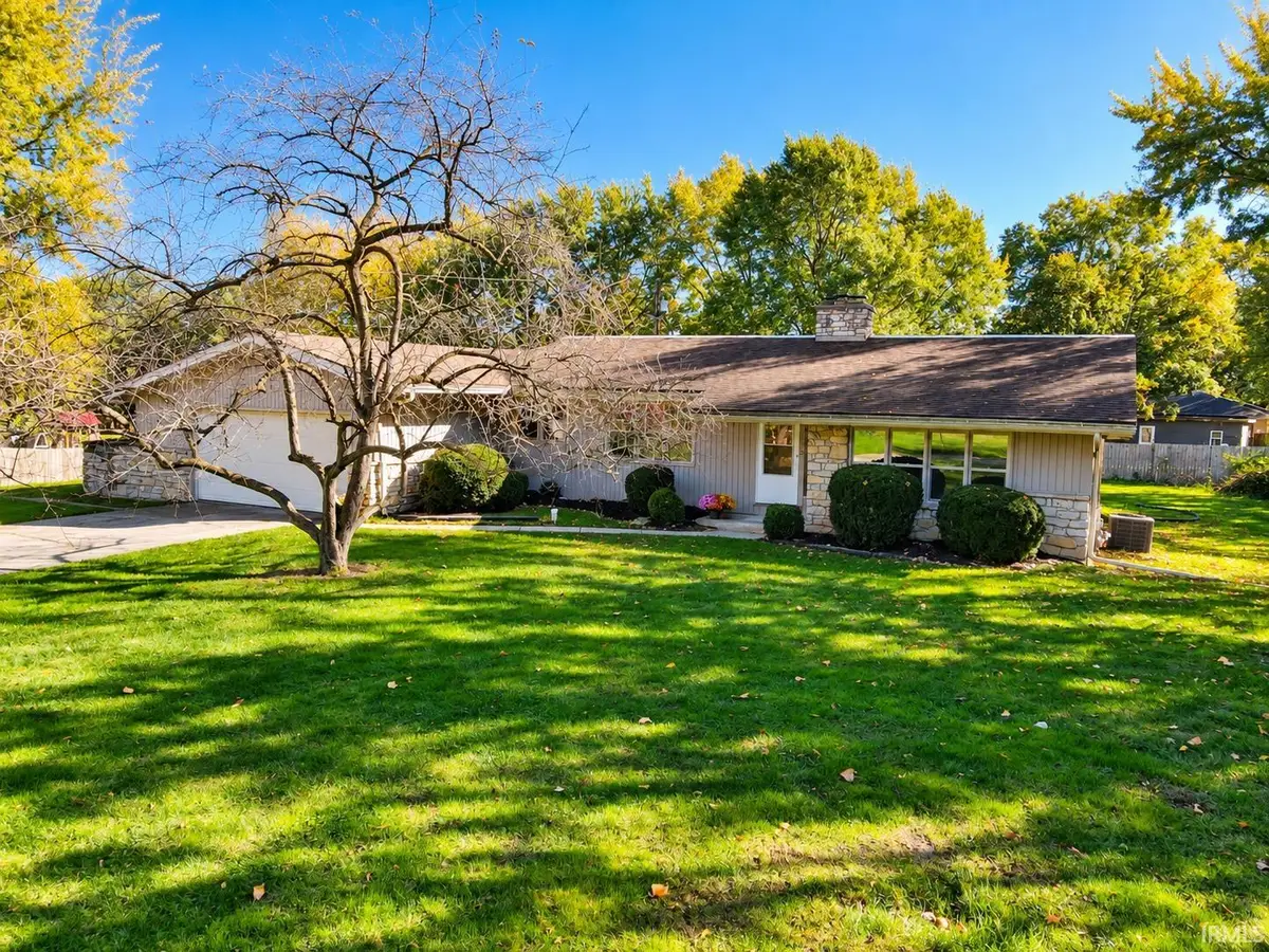 26150 Vista, Elkhart, IN 46517 - #1