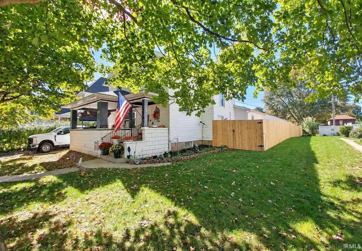 820 Poplar Street, Huntington, IN 46750 - #1