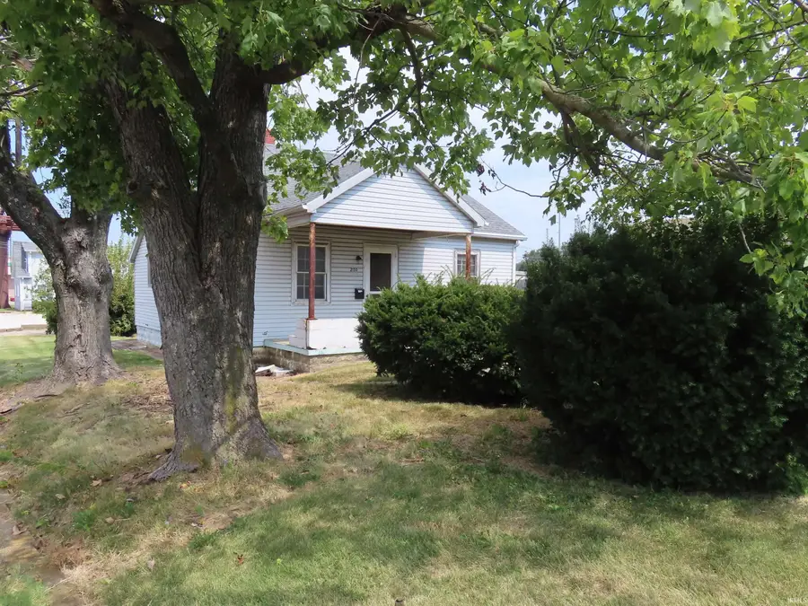 2150 E Eichel Avenue, Evansville, IN 47711 - #2