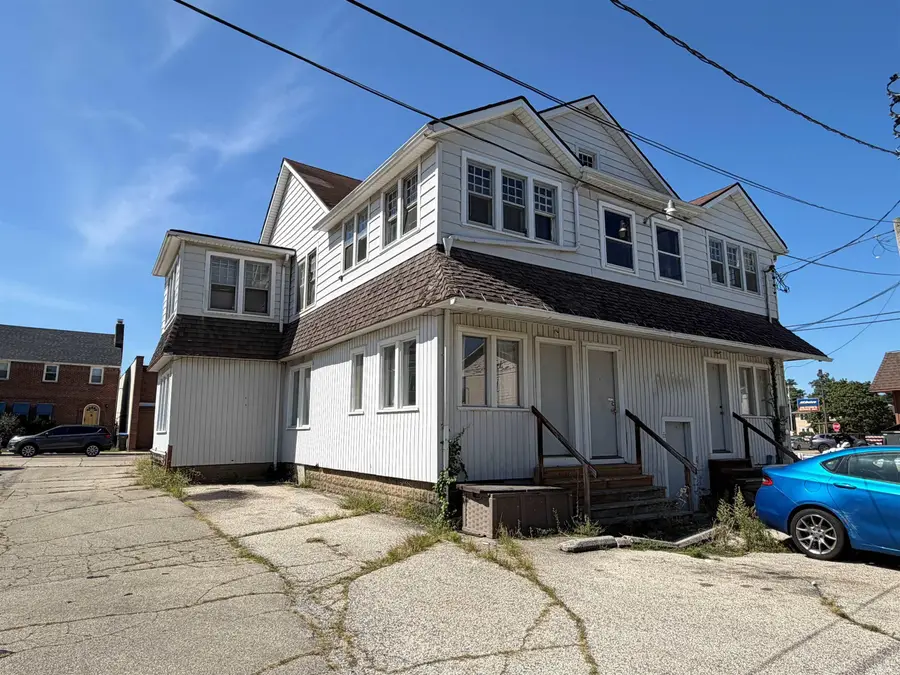 218 S 3rd Street, Elkhart, IN 46516 - #3