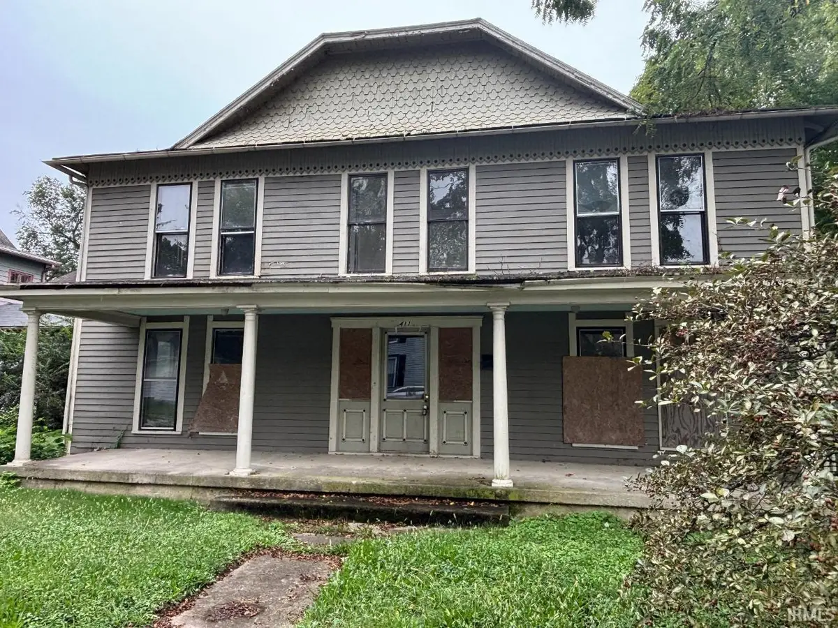 409 W 10th Street, Anderson, IN 46016 - #1