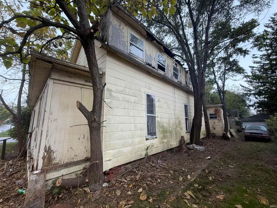721 S Burlington Drive, Muncie, IN 47302 - #2