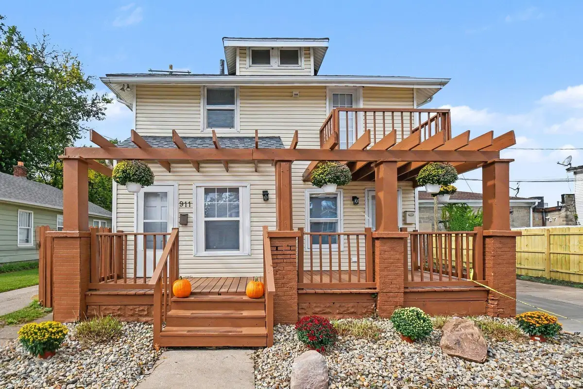 911 S Logan Street, South Bend, IN 46615 - #1