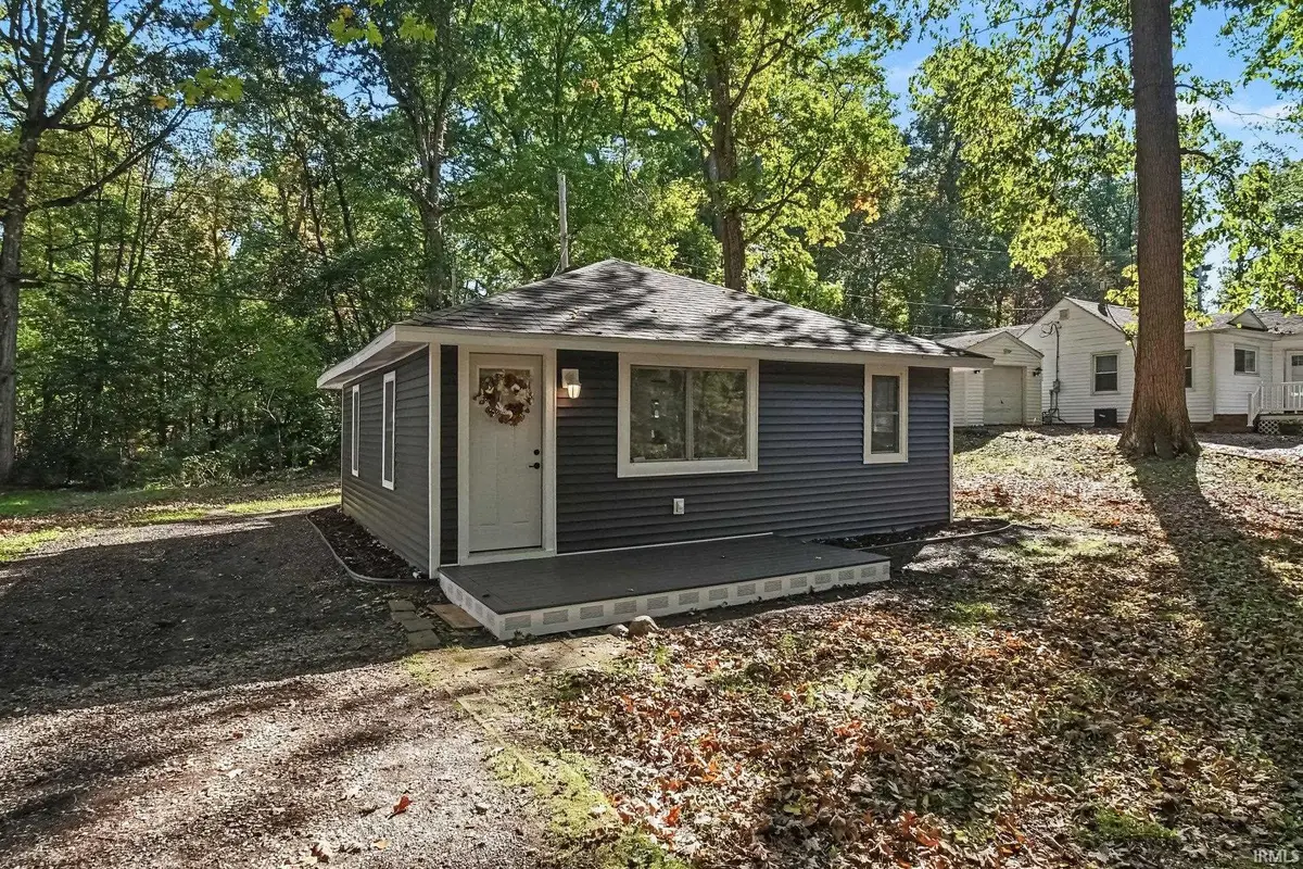 54476 Avalon Drive, South Bend, IN 46628 - #1