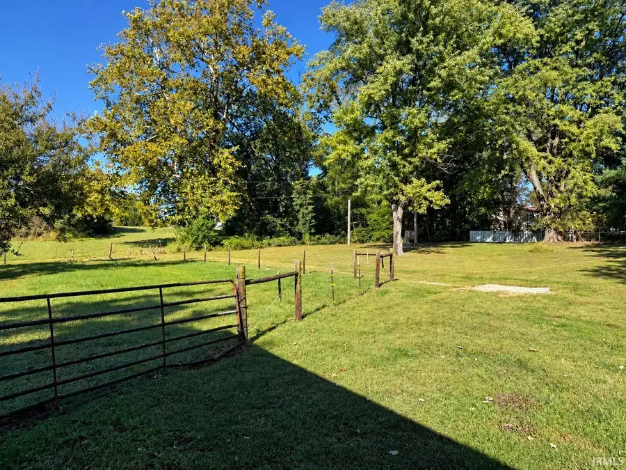 608 Greenwood Streets, Washington, IN 47501 - #3