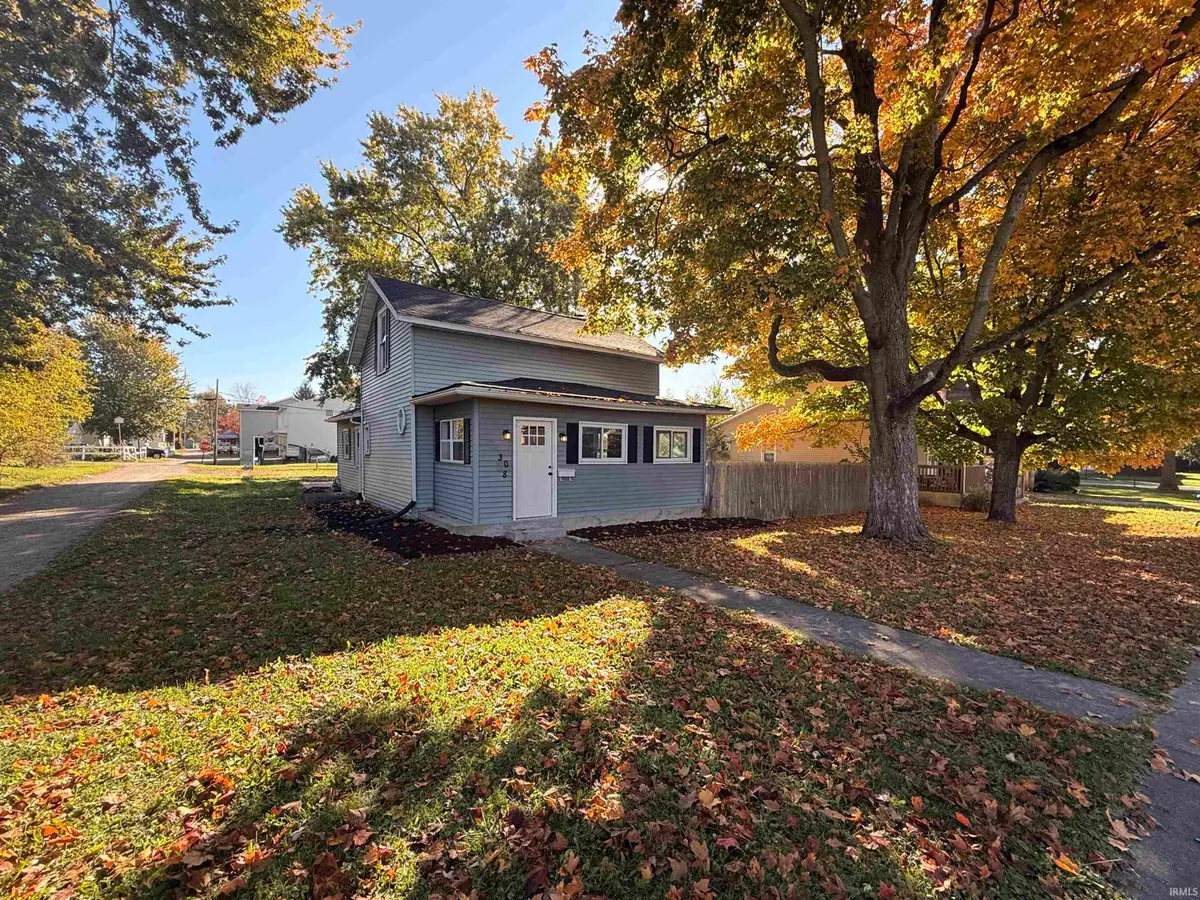308 N Walnut Street, Columbia City, IN 46725 - #1