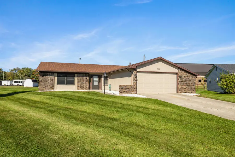 3727 Whetstone Lane, Fort Wayne, IN 46815 - #3