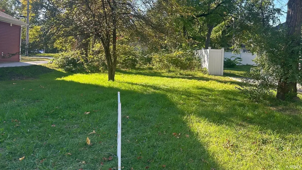 817 Cleveland Avenue, South Bend, IN 46628 - #1