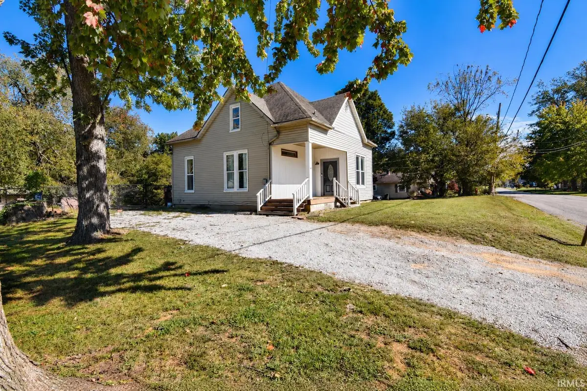 510 E Gough Avenue, Boonville, IN 47601 - #1
