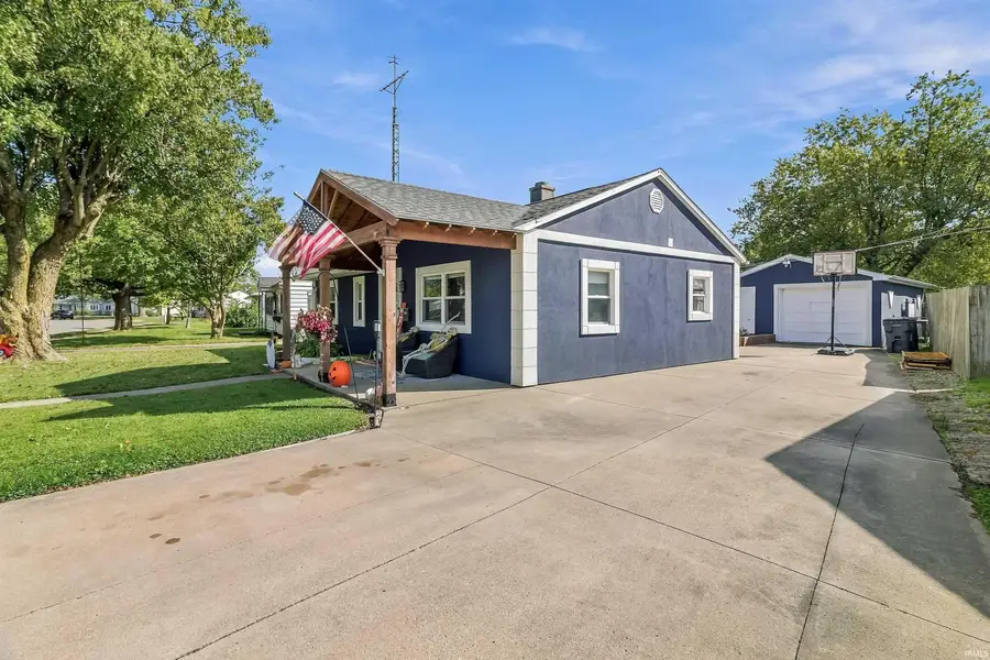 914 N Oxford Drive, Marion, IN 46952 - #2