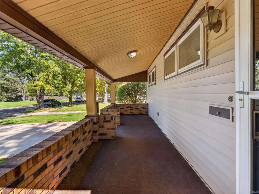915 Koehlinger Drive, New Haven, IN 46774 - #2