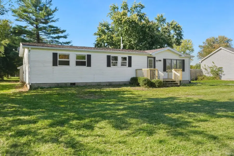 513 N Tucker Street, Mentone, IN 46539 - #2