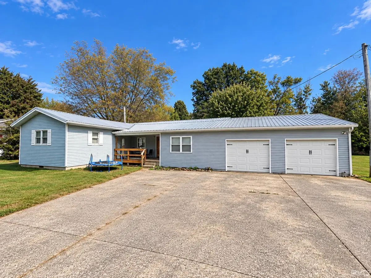 814 NW 2nd Street, Washington, IN 47501 - #1
