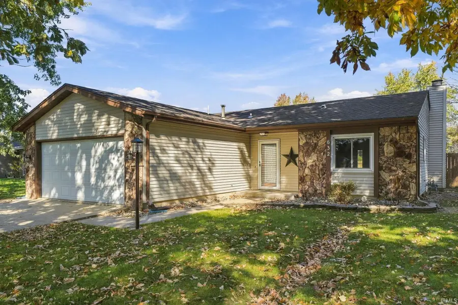 632 Harbor Walk Drive, Fort Wayne, IN 46819 - #2