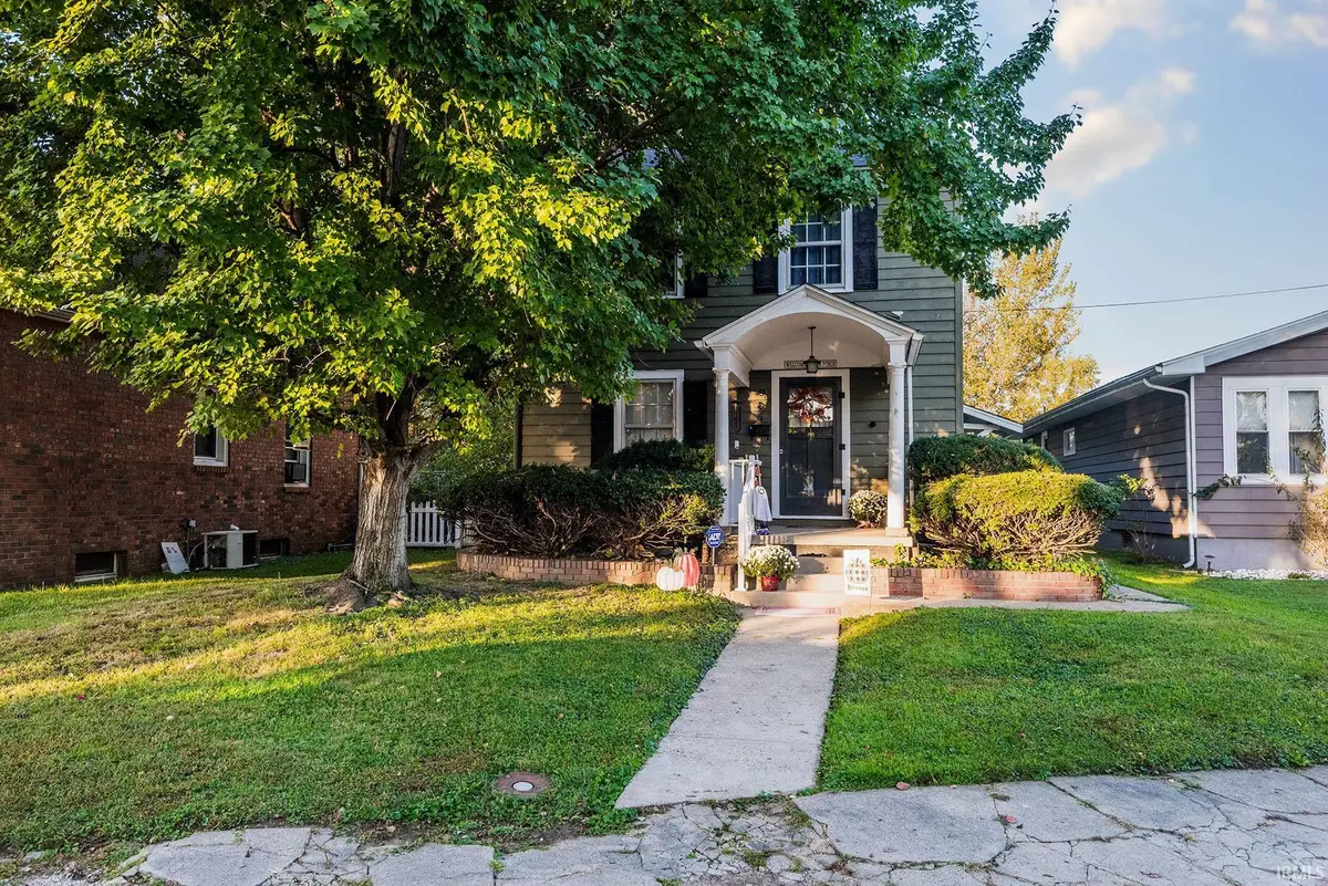 905 Ridgeway Avenue, Vincennes, IN 47591 - #1