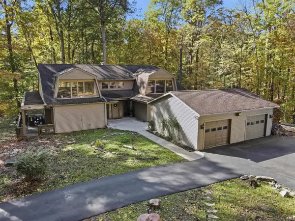 2210 Springmill Road, Fort Wayne, IN 46845