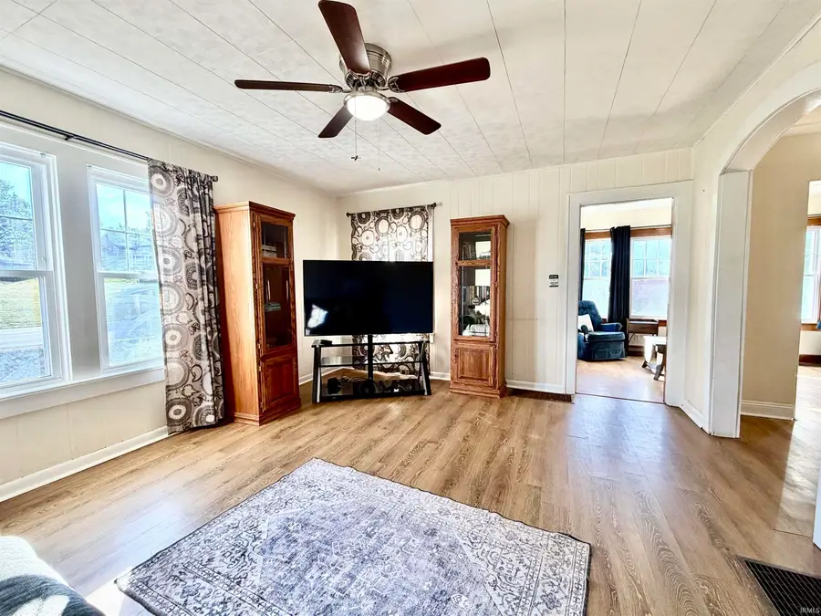 610 S Main Street, Huntingburg, IN 47542 - #3