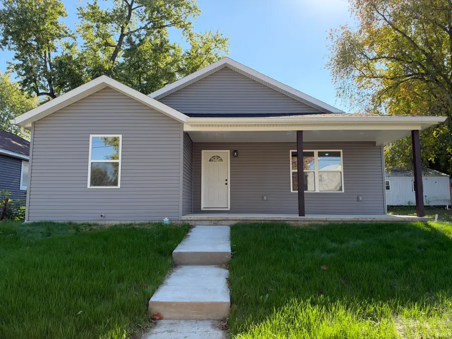 621 W Walnut Street, Washington, IN 47501 - #3