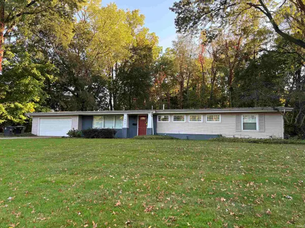1452 Ridgedale Road, South Bend, IN 46614