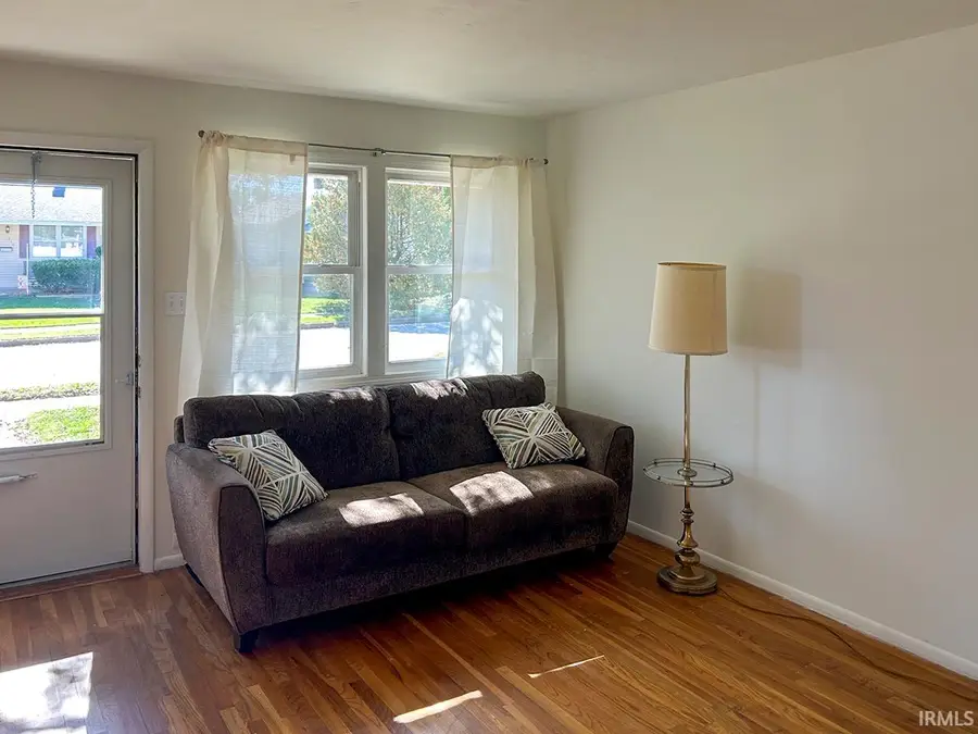 312 E Lowell Avenue, Mishawaka, IN 46545 - #3