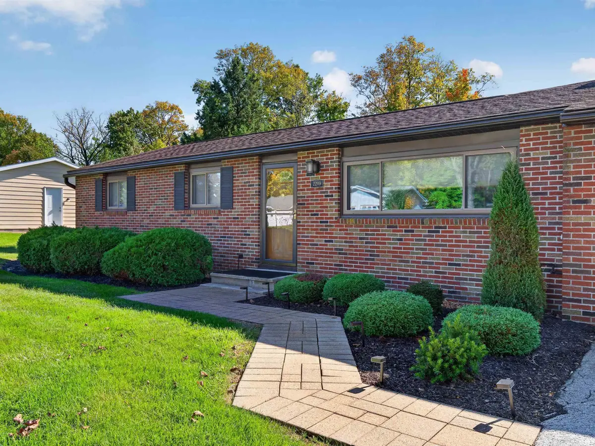 2209 Graham Drive, Fort Wayne, IN 46818 - #1