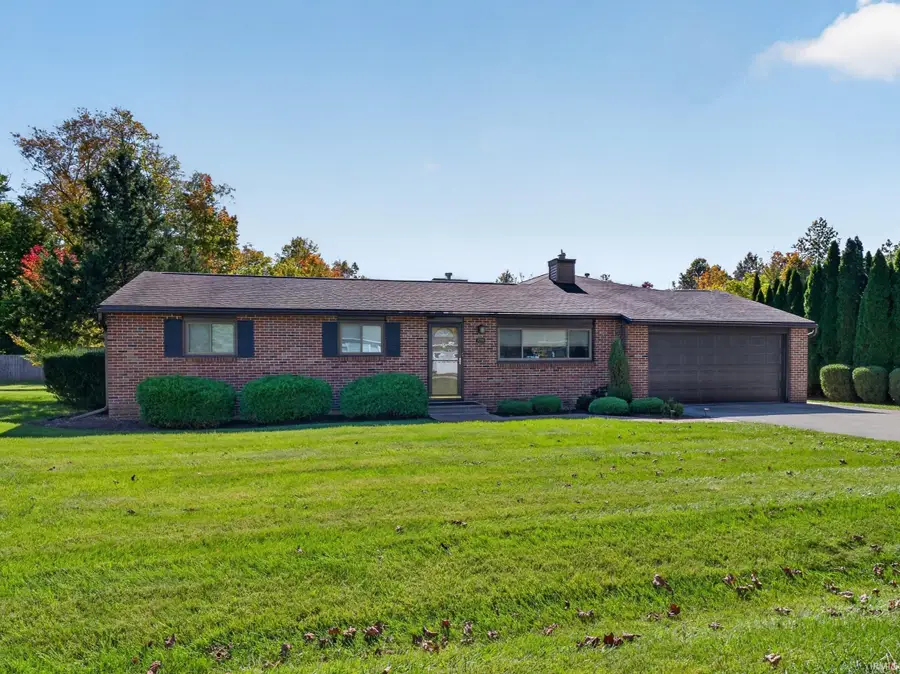 2209 Graham Drive, Fort Wayne, IN 46818 - #2