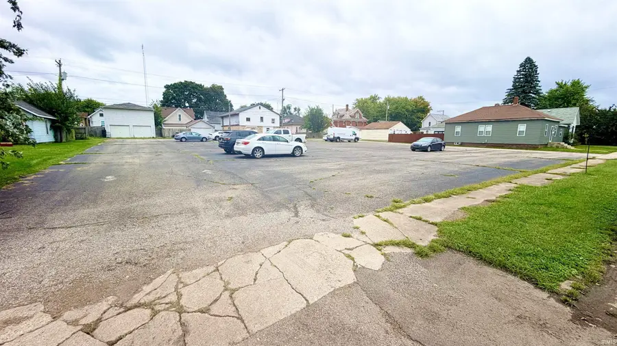 366 W 3rd Street, Peru, IN 46970 - #2