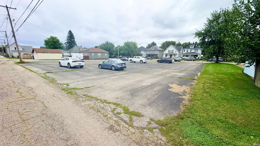 366 W 3rd Street, Peru, IN 46970 - #3