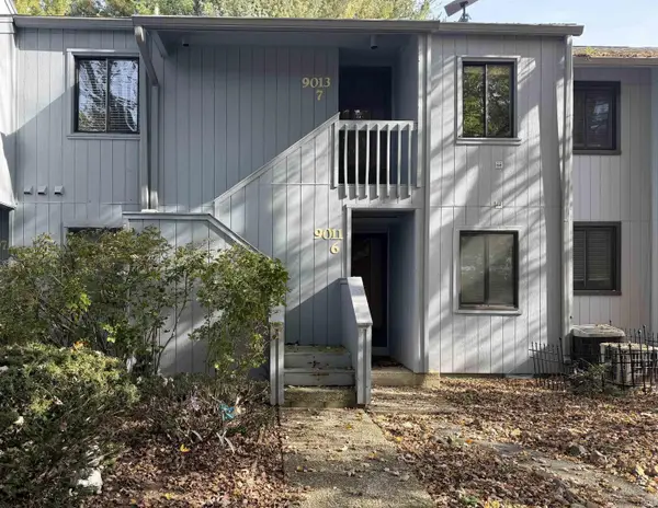 9013 S Pointe Ridge Lane, Bloomington, IN 47401