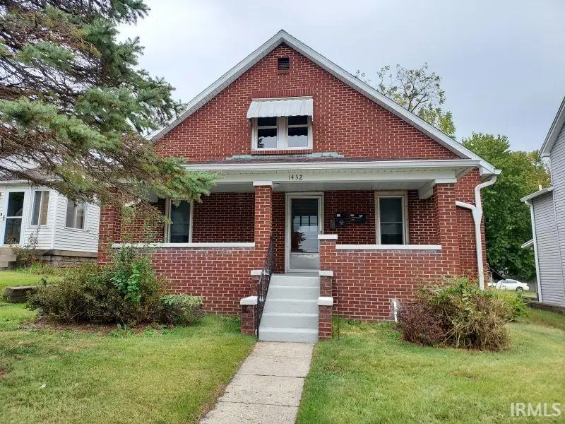1432 Vine Street, Jasper, IN 47546 - #1