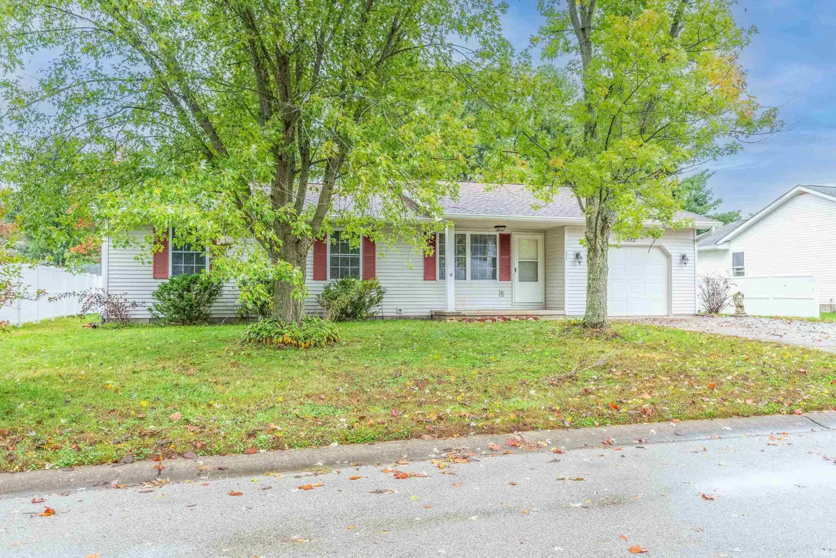 522 W Blackfoot Drive, Ellettsville, IN 47429 - #1