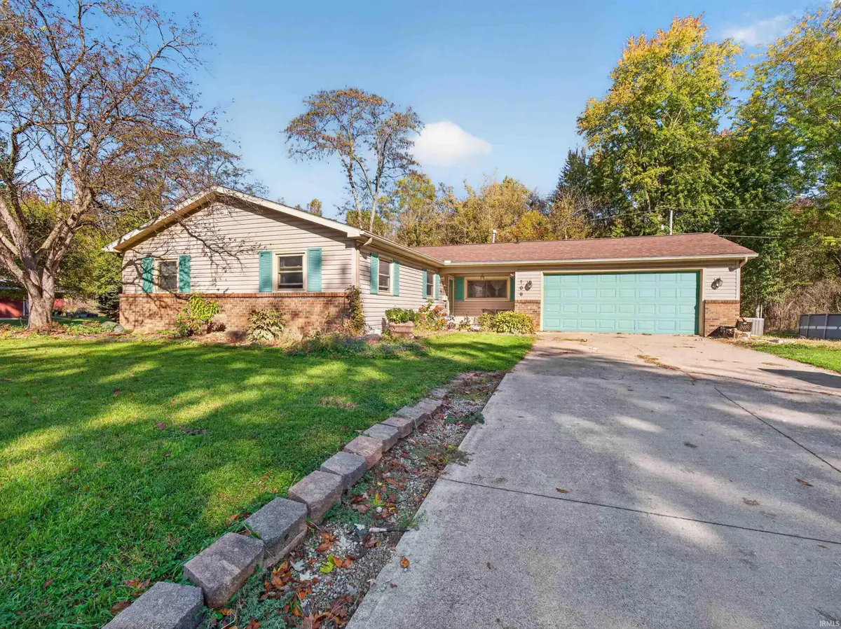 109 N Ivy Lane, Butler, IN 46721 - #1