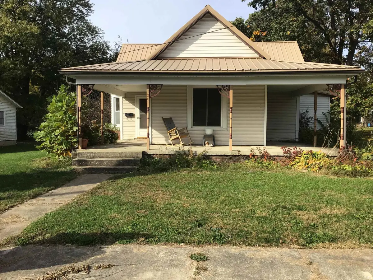129 N East Street, Winamac, IN 46996 - #1