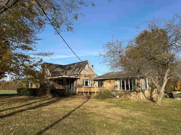 7265 Walls Road, Worthington, IN 47471