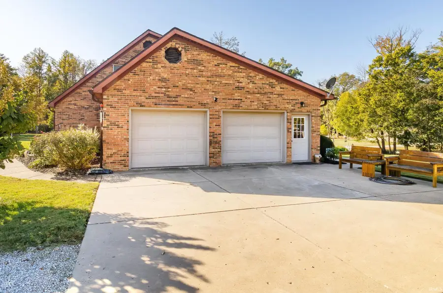 5827 Hartmann Road, Mount Vernon, IN 47620 - #3