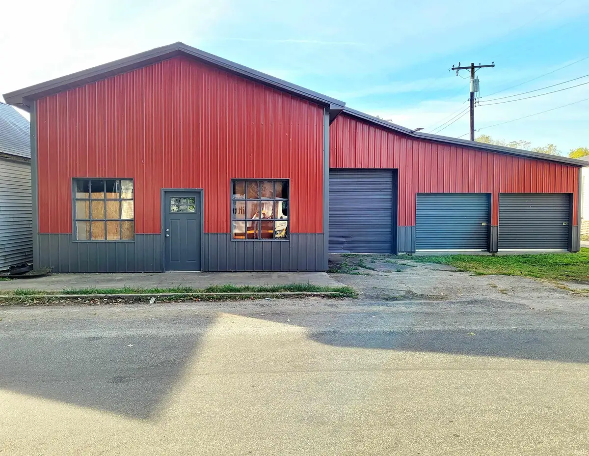 160 E Main Street, Yeoman, IN 47997 - #1