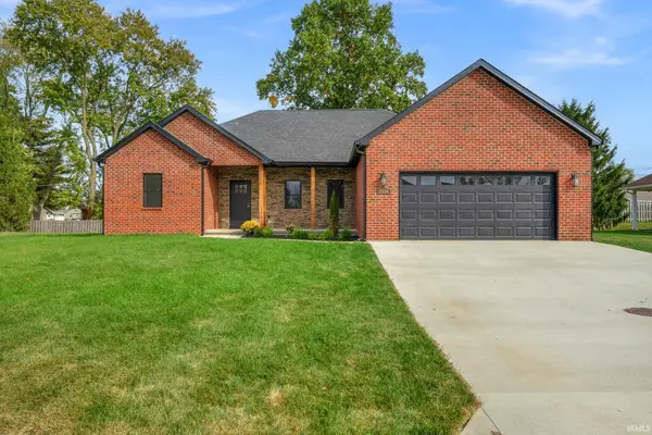 2514 Chrystal Woods Drive, Kokomo, IN 46901
