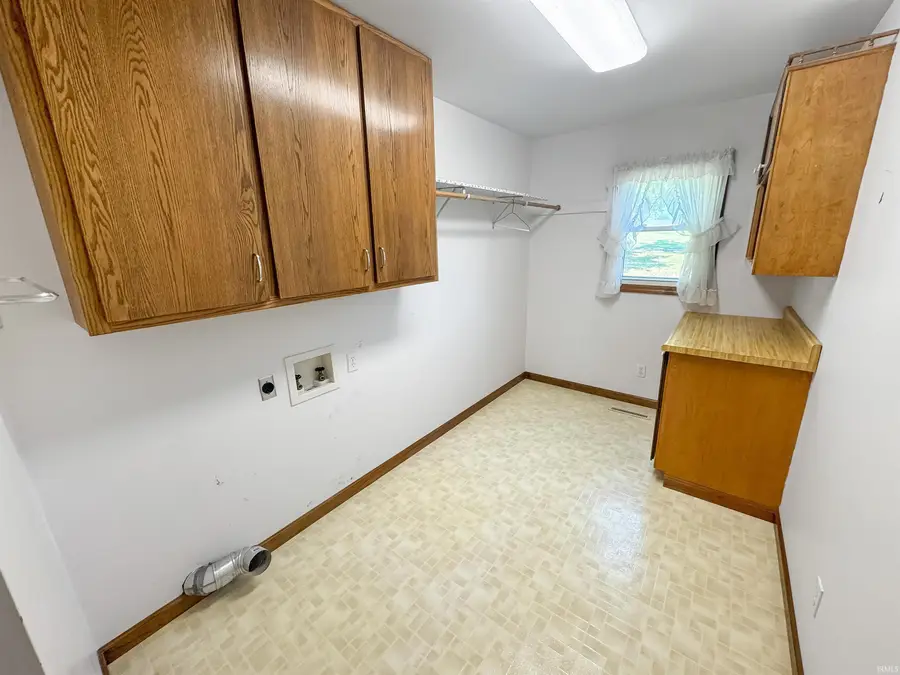 226 N Mulberry Street, Oakland City, IN 47660 - #3