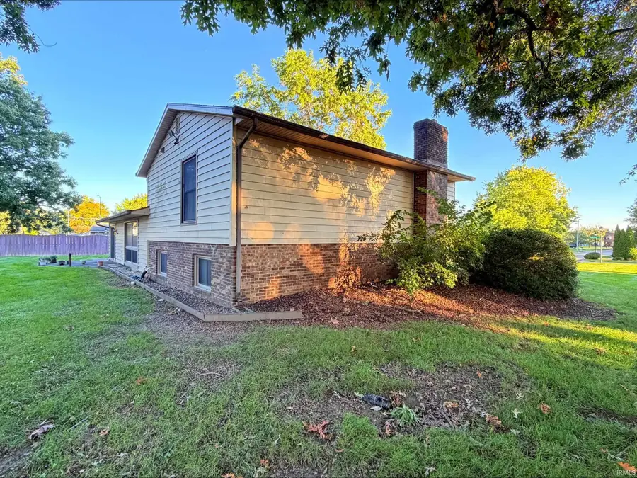 6201 Manchester Drive, Fort Wayne, IN 46835 - #3