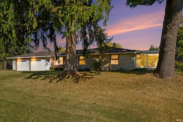 2021 S Walnut Street, South Bend, IN 46613