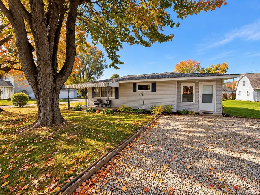 222 E Monroe Street, Fairmount, IN 46928 - #2