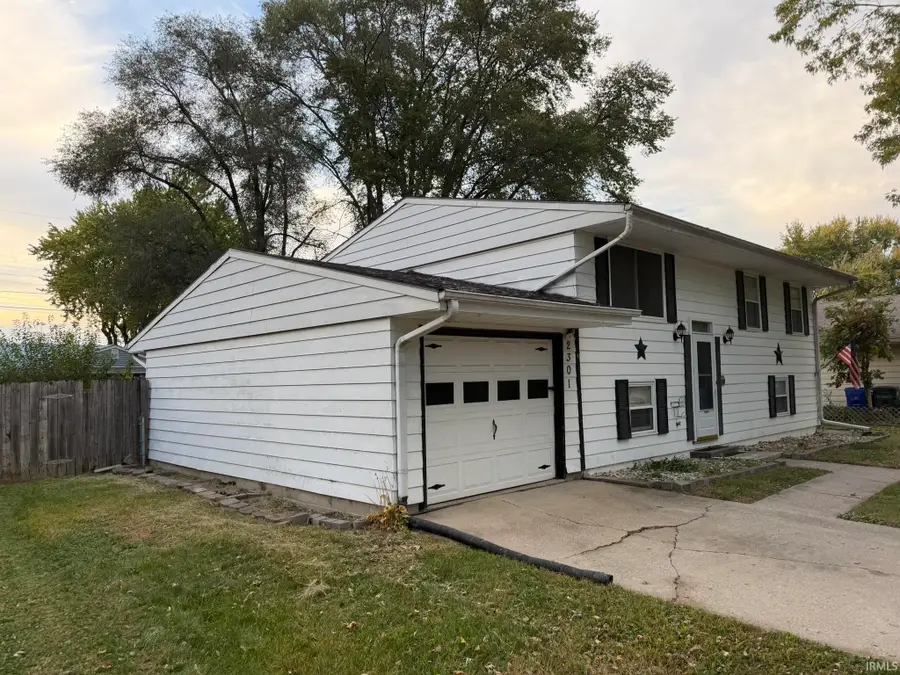 2301 Canterbury Drive, Kokomo, IN 46902 - #2
