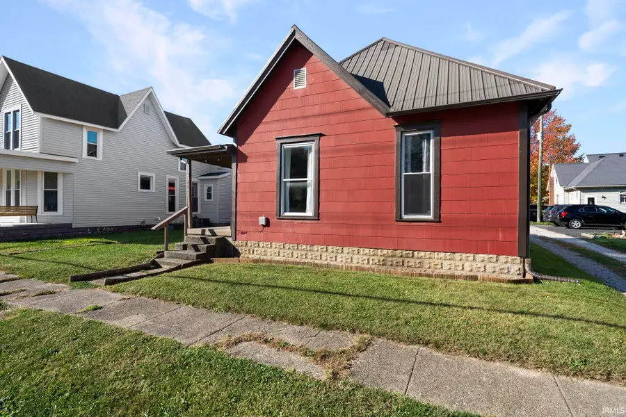 215 S Division Street, Flora, IN 46929 - #2