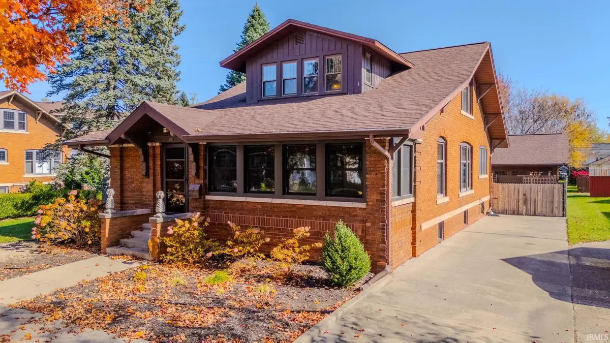 307 N Wayne Street, North Manchester, IN 46962 - #1
