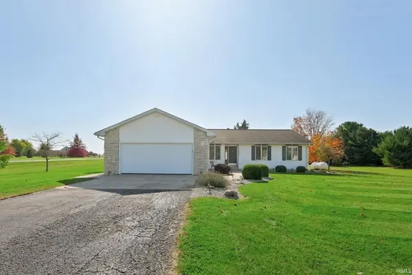 6230 E Crescent Court, Churubusco, IN 46723