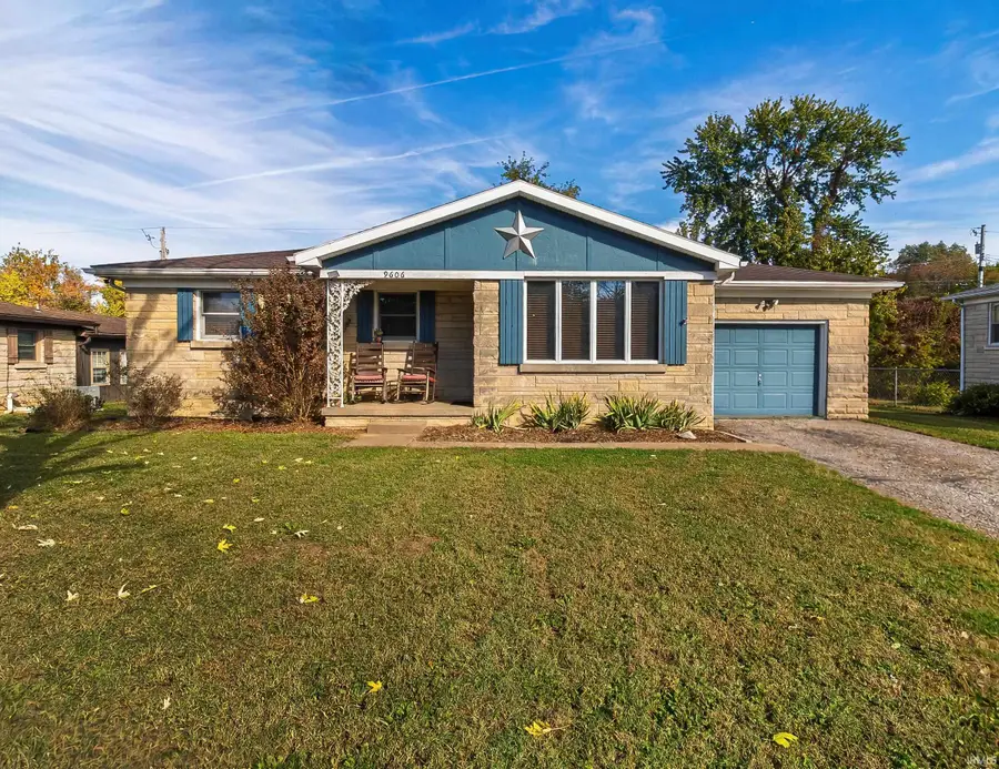9606 Manor Lane, Mount Vernon, IN 47620 - #2