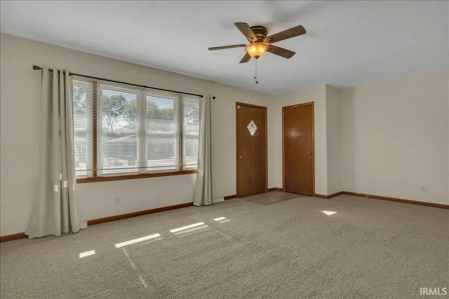 909 E Sherman Street, Mount Vernon, IN 47620 - #3